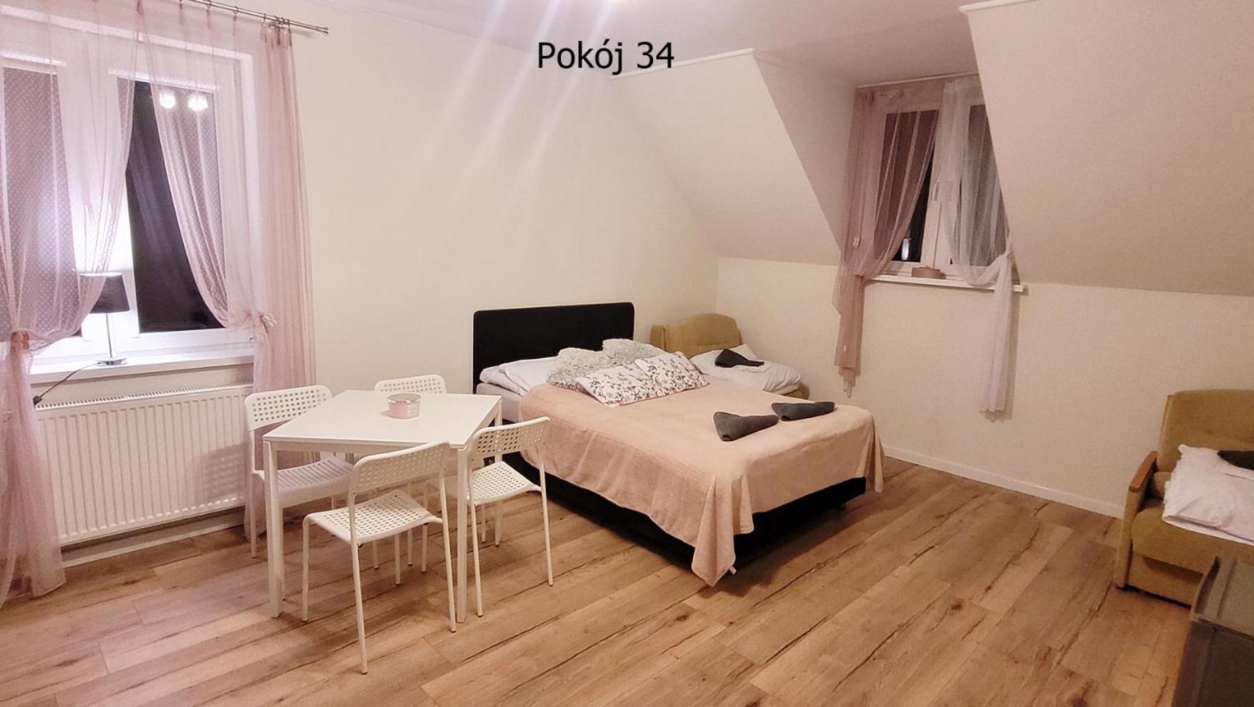 库瑞尼卡慕斯卡Pod Debem住宿加早餐旅馆 外观 照片